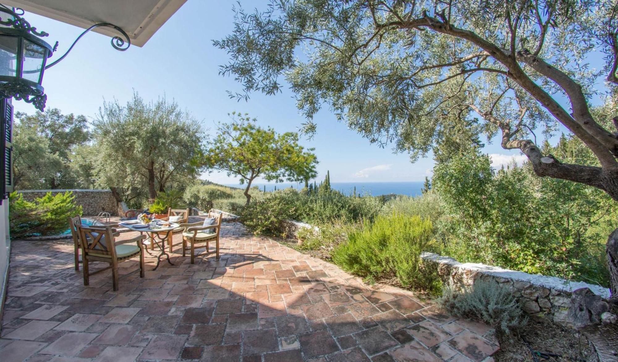 Agios Nikitas Villas Luaran gambar