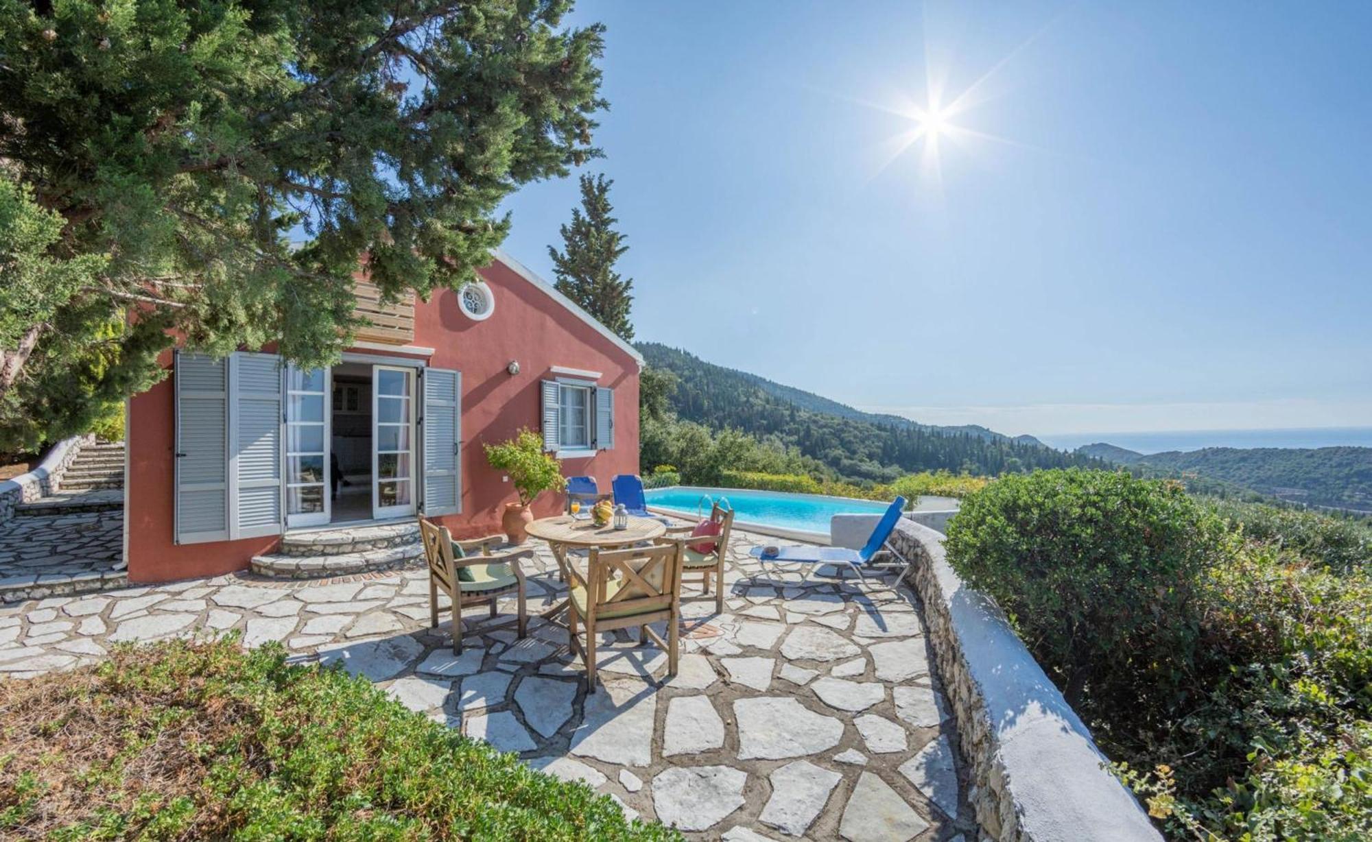 Agios Nikitas Villas Luaran gambar