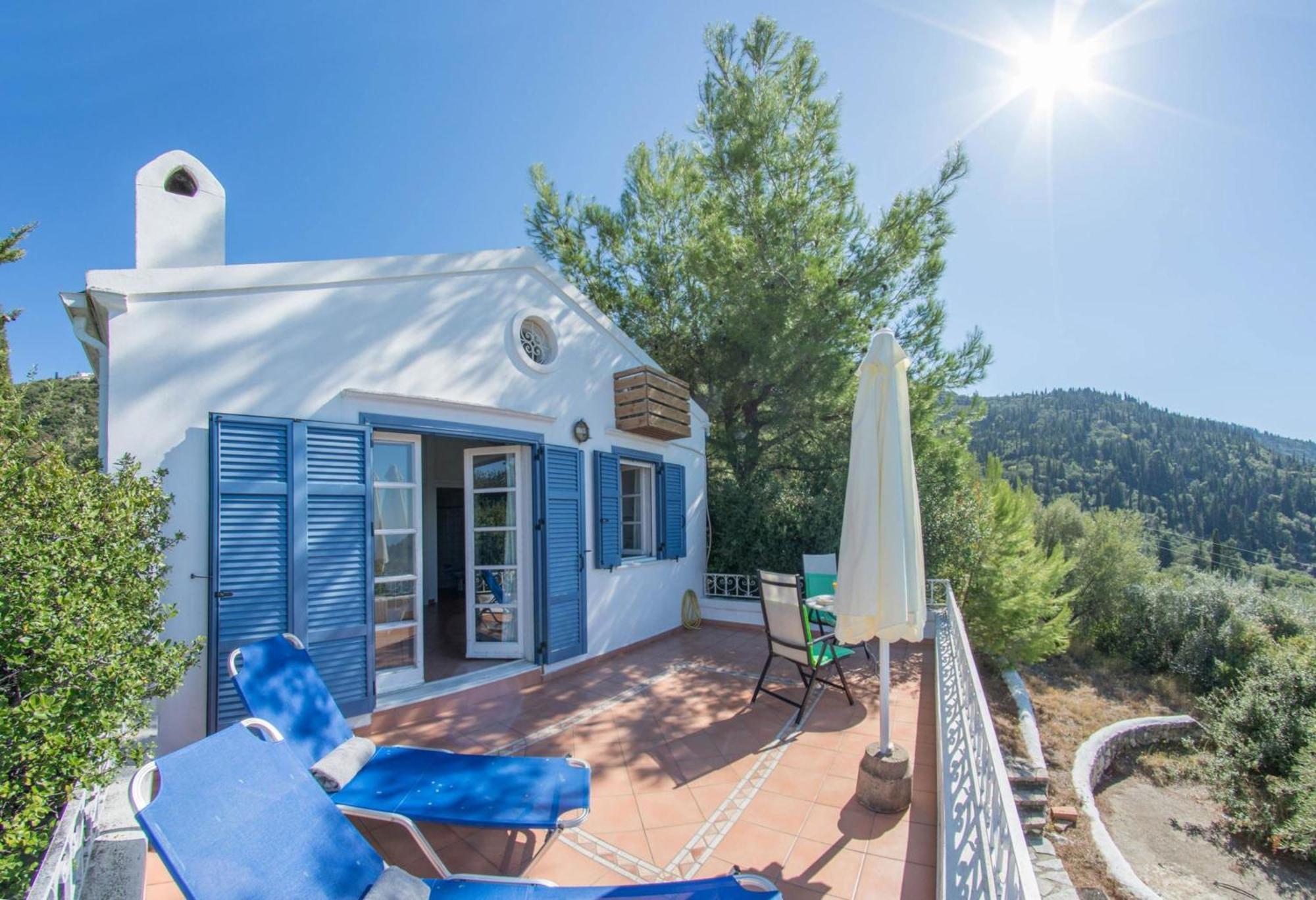 Agios Nikitas Villas Luaran gambar