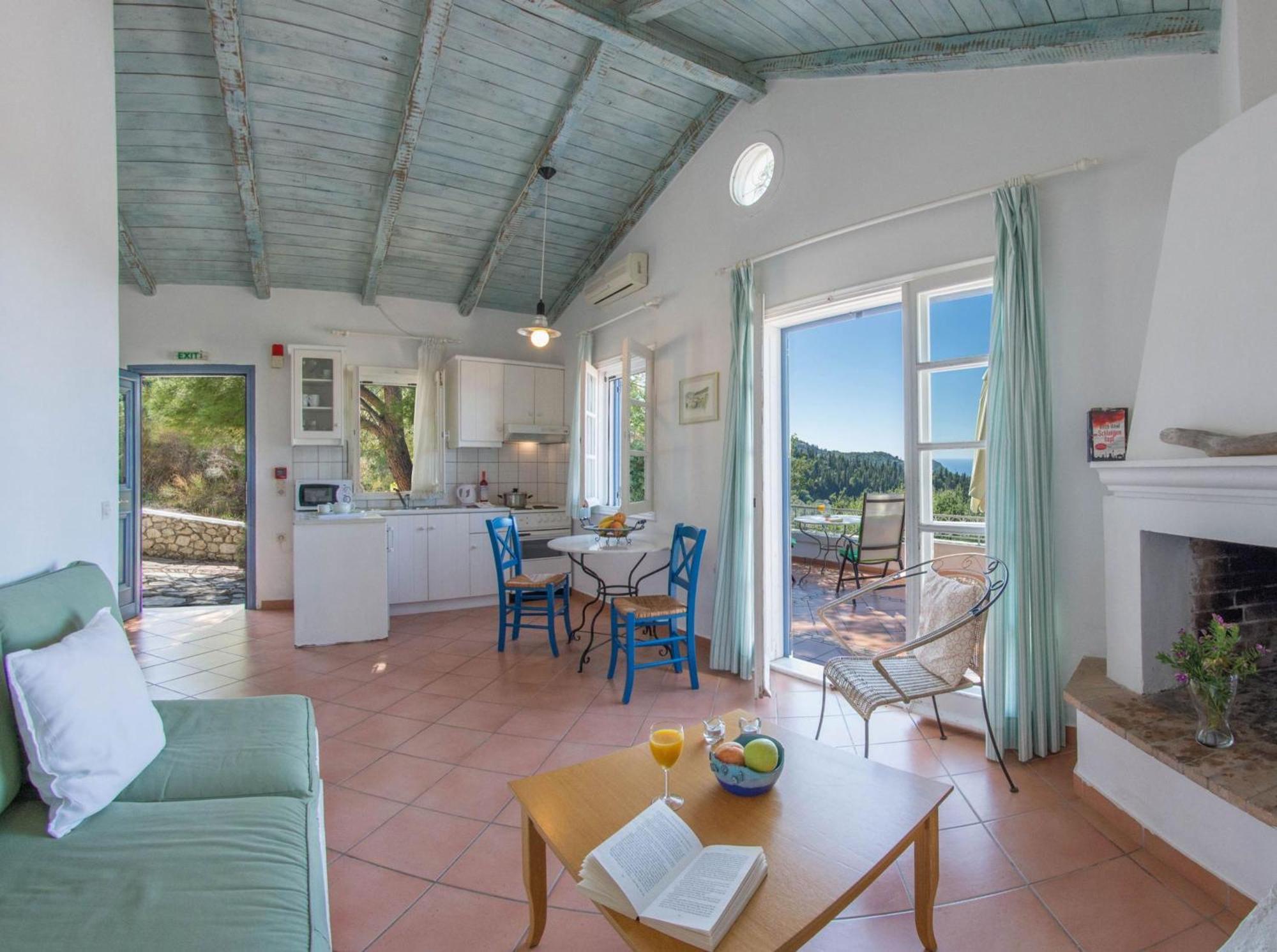 Agios Nikitas Villas Luaran gambar