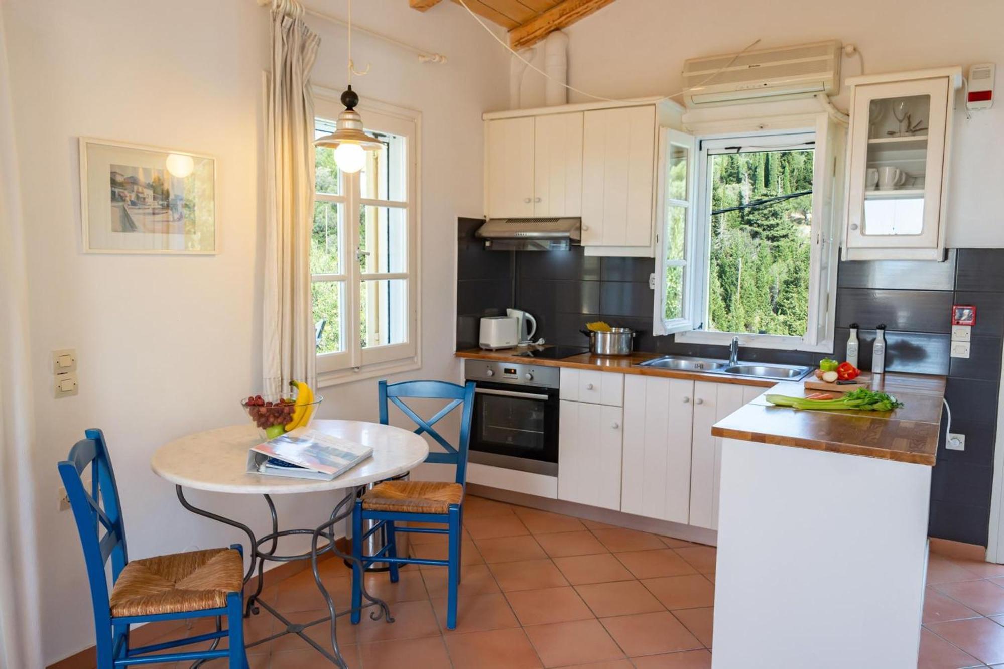 Agios Nikitas Villas Luaran gambar